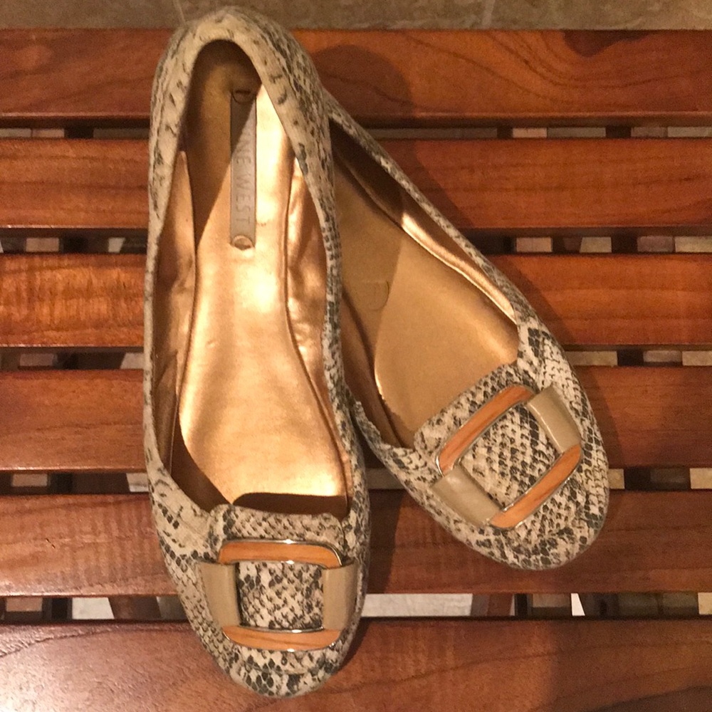 Nine West Snake print flats